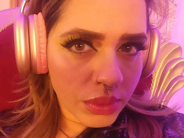 PaulettWatsoon - 라이브 포르노 &amp; 섹스 캠 - 27298961