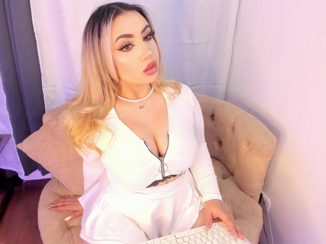 MelissaLust - Live porn &amp; sex cam - 27301096