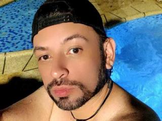 TonyGlams - Live porn &amp; sex cam - 27309531