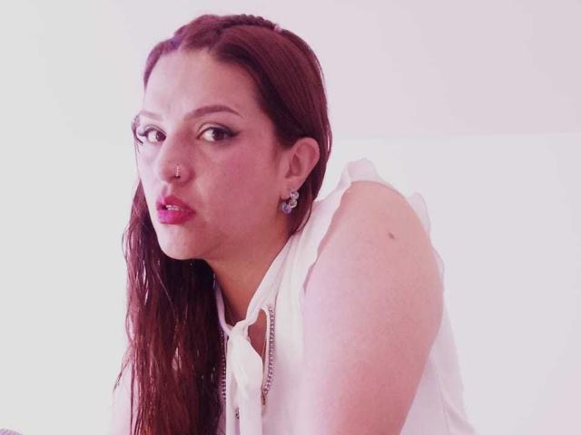 SkylarDesire - Sexe cam en vivo - 27310462