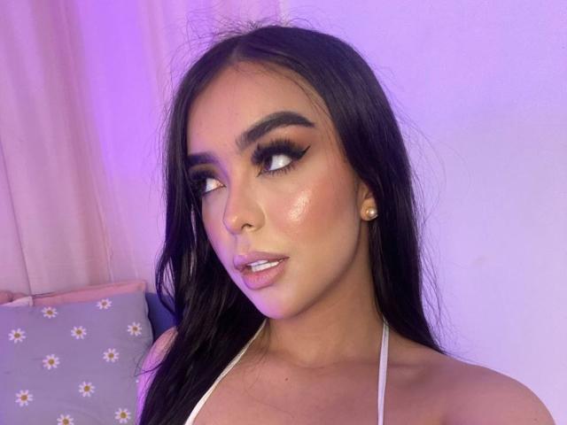 AntonellaWatson - Live porn &amp; sex cam - 27313493