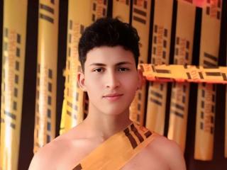 AxelSavage - Sexe cam en vivo - 27323678