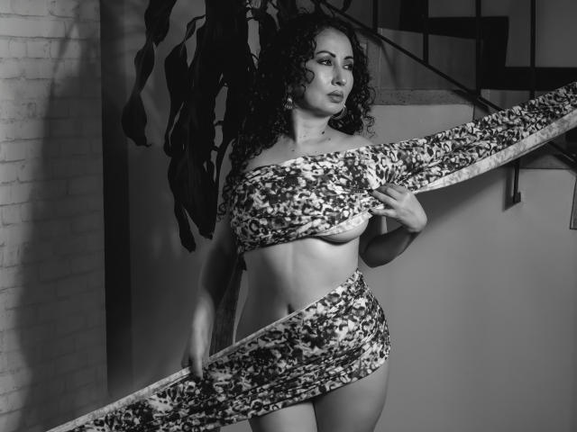 SamanthaAntolin - פורנו בשידור חי ומצלמת סקס - 27324952