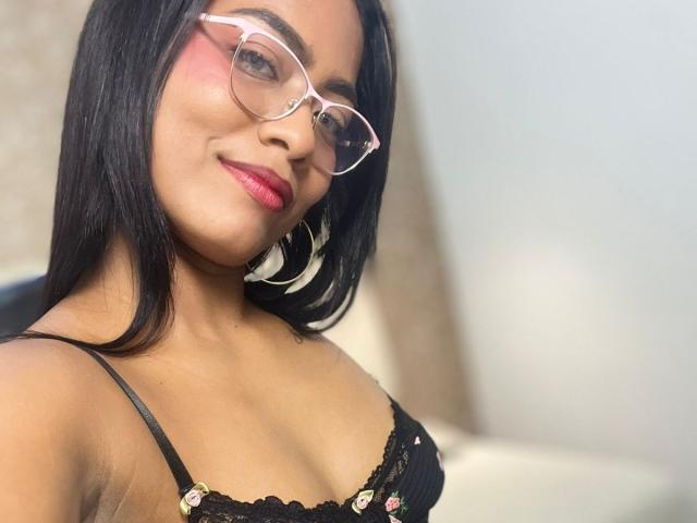 ChloeBrownOne - Live sex cam - 27325351