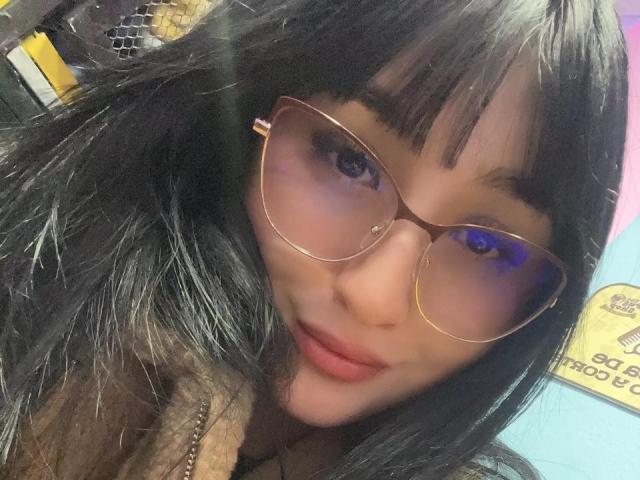 Daphnnee - Live porn &amp; sex cam - 27337124