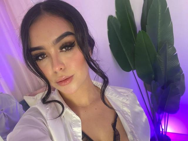 AntonellaWatson - Porno na żywo i seks kamera - 27337292