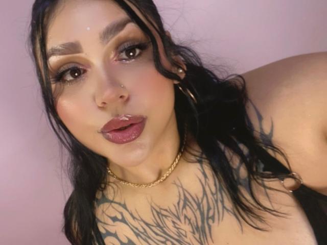 EmmaMyles - Live porn &amp; sex cam - 27342080