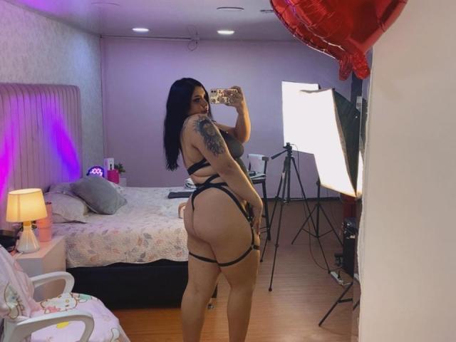 EmmaMyles - Live porn &amp; sex cam - 27342101