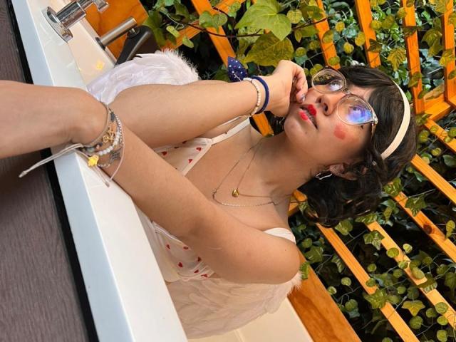 VioletXBloom - Live porno og sexkamera - 27344824