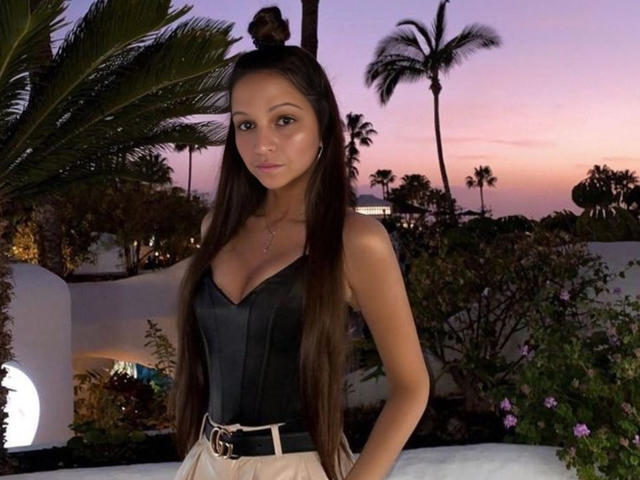 CatMelissa - Élő pornó és szexkamera - 27345685