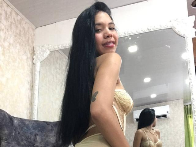 EmaGarces - Live porn &amp; sex cam - 27345811