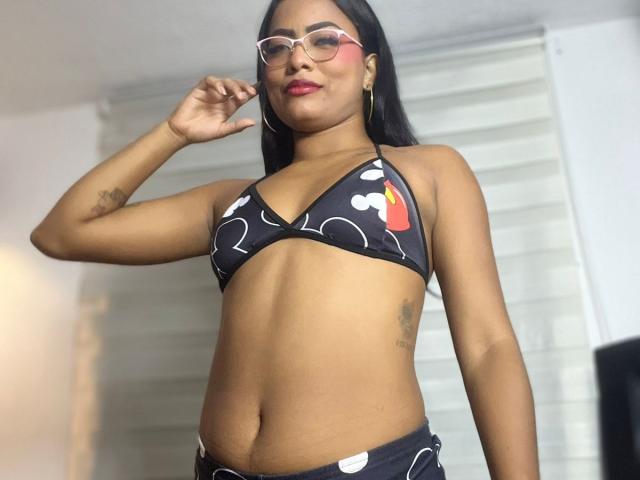 ChloeBrownOne - Live sex cam - 27360819