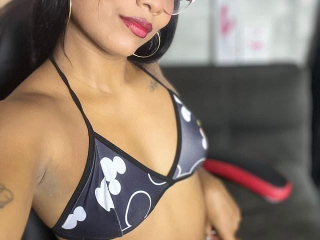 ChloeBrownOne - Live sex cam - 27360868