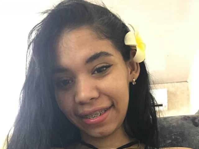 EmaGarces - сексуальная веб-камера в реальном времени - 27362583