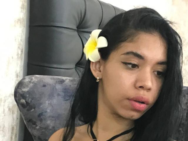 EmaGarces - ライブポルノ&amp;セックスカム - 27362590