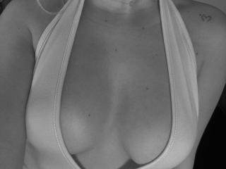 SugarrX - Live sex cam - 27372096