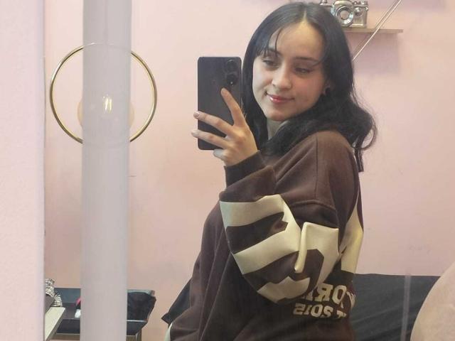 AnnieLamberth - ライブポルノ&amp;セックスカム - 27373027