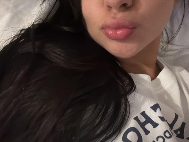 AlessiaFerry - פורנו בשידור חי ומצלמת סקס - 27376058