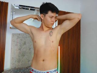 DanielOn - Live porn &amp; sex cam - 27376163
