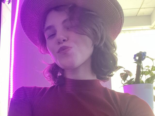 LariElla - сексуальная веб-камера в реальном времени - 27378732