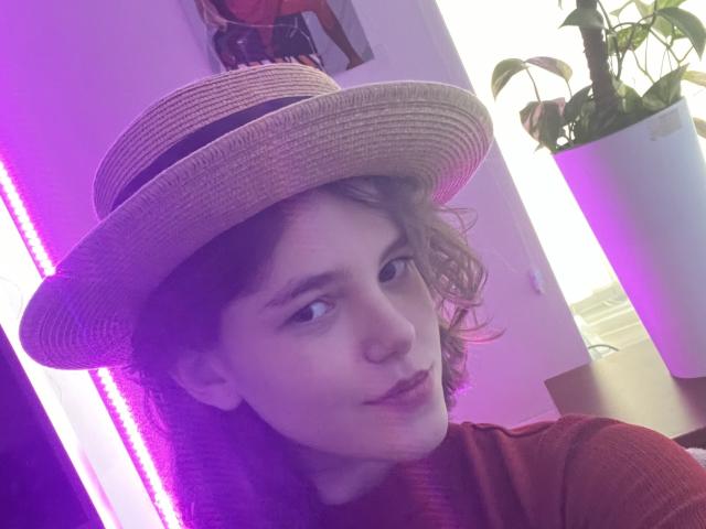 LariElla - Live porn &amp; sex cam - 27378788