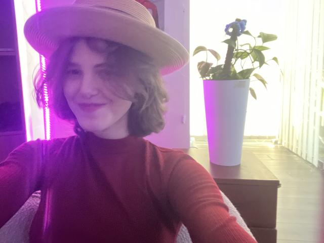 LariElla - Live porn &amp; sex cam - 27378802