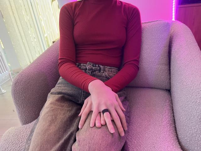 LariElla - Live porn &amp; sex cam - 27378949