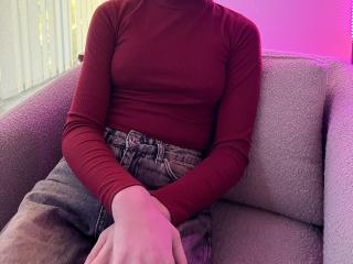 LariElla - Live sex cam - 27379145