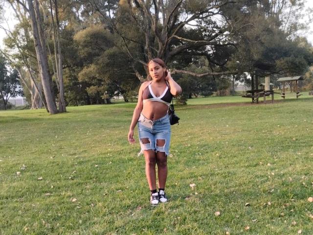 AmberQueeny - Live porn &amp; sex cam - 27380314