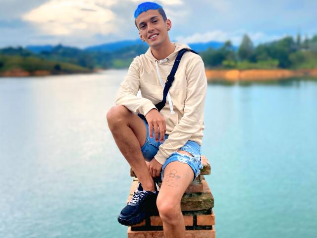 AndrewSiilvaaa - Live porn &amp; sex cam - 27382288