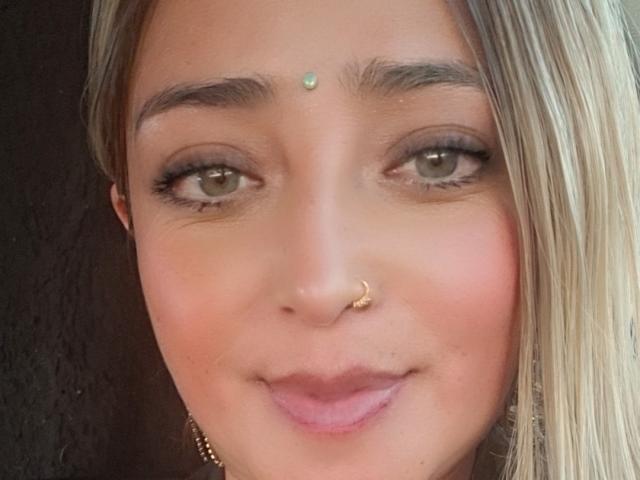 AlessadraJones - Live porn &amp; sex cam - 27383905