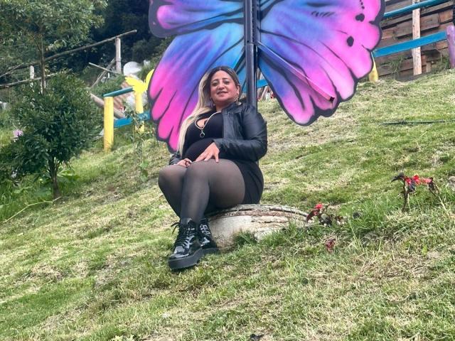 AlessadraJones - Live porn &amp; sex cam - 27387069