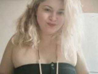 HurricaneCathrine - Live porn &amp; sex cam - 27387209