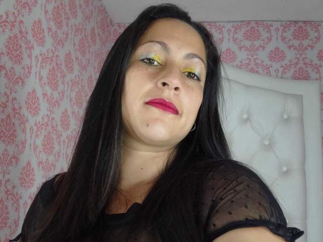 ScarlettBarness - Live porn &amp; sex cam - 27390478