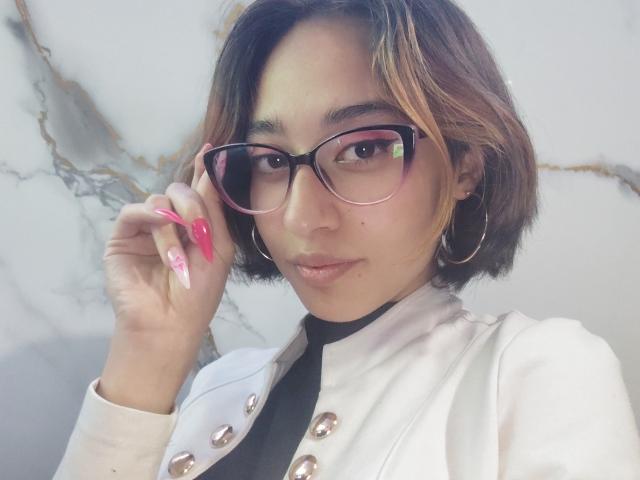 CamiVargas - Porno na żywo i seks kamera - 27398773