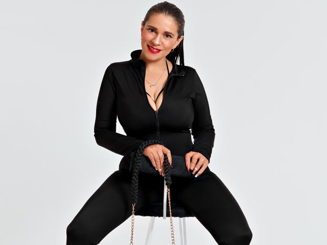 CelesteCorine - פורנו בשידור חי ומצלמת סקס - 27399592