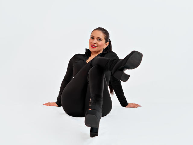 CelesteCorine - сексуальная веб-камера в реальном времени - 27399599