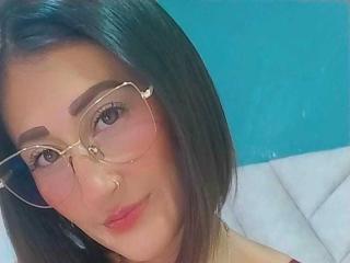 SharisWillian - Live sex cam - 27407817
