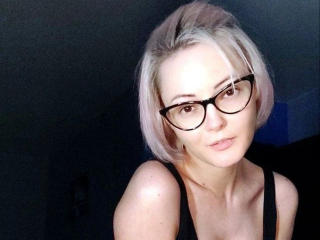 SophieCrush-hot - Live porn &amp; sex cam - 27413983