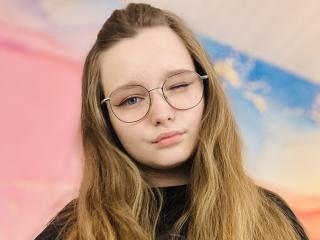 MagikPeachh - Live sex cam - 27417700