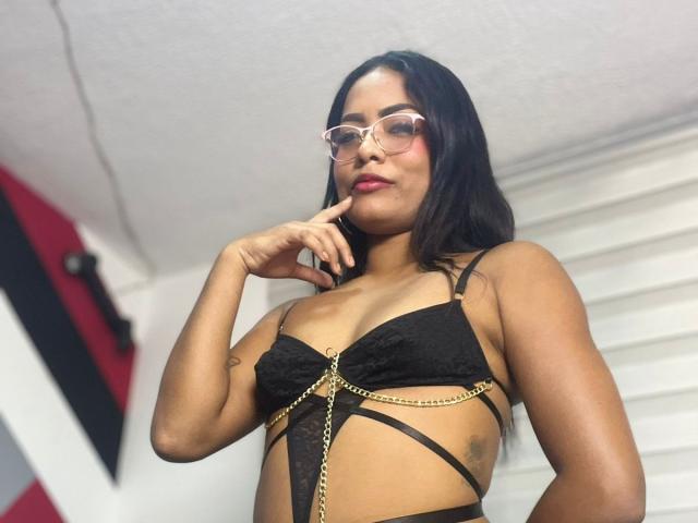 ChloeBrownOne - פורנו בשידור חי ומצלמת סקס - 27420787