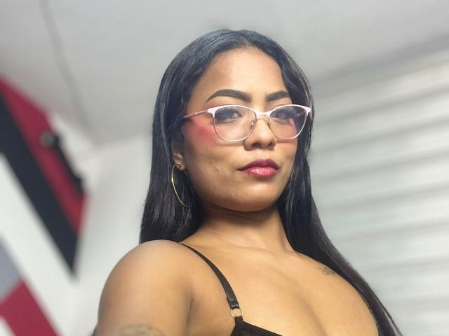 ChloeBrownOne - Live porn &amp; sex cam - 27420808