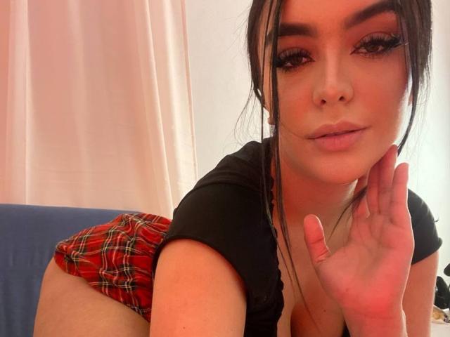 AntonellaWatson - Live porn &amp; sex cam - 27423104