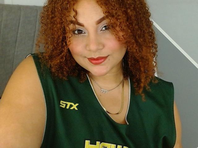 YeraCarey - Élő pornó és szexkamera - 27427073