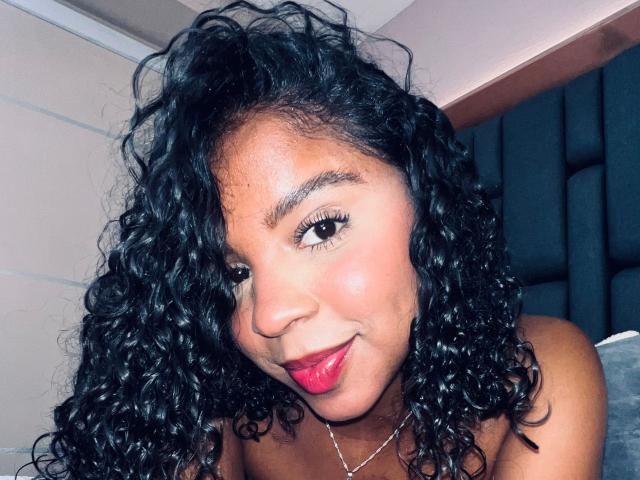 LisaMendez - Porno na żywo i seks kamera - 27429824