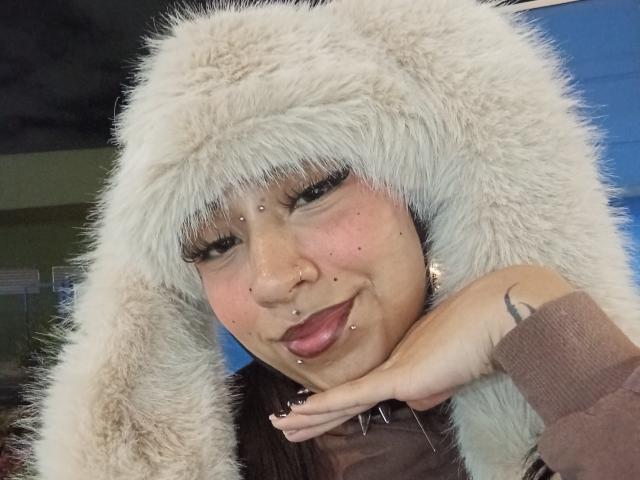 MadisonDarkk - Live porn &amp; sex cam - 27434827