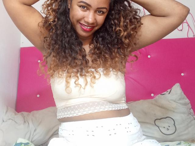 LayahCoquine - сексуальная веб-камера в реальном времени - 27445397