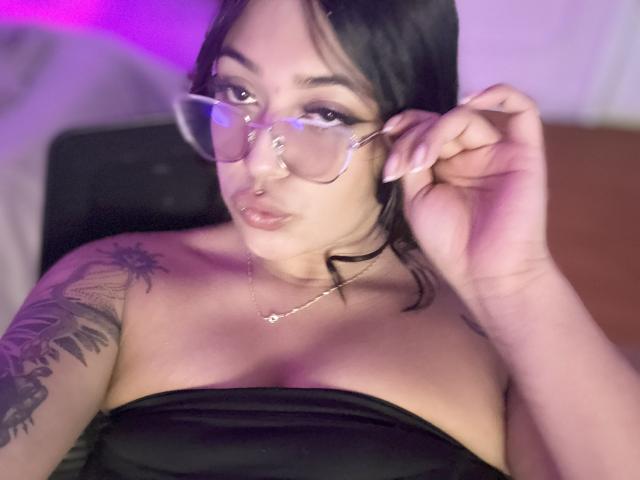 KatianPierce - Live porn &amp; sex cam - 27446888