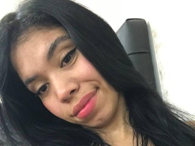 EmaGarces - Élő pornó és szexkamera - 27447140