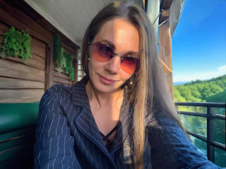 LucieMack - сексуальная веб-камера в реальном времени - 27458960